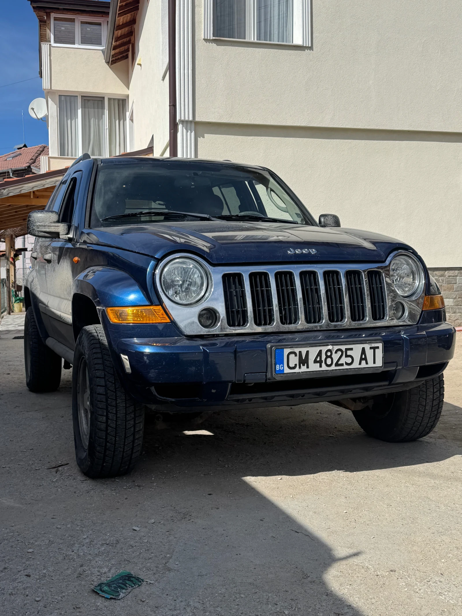 Jeep Cherokee KJ 2.8 CRD, снимка 2 - Автомобили и джипове - 55494213