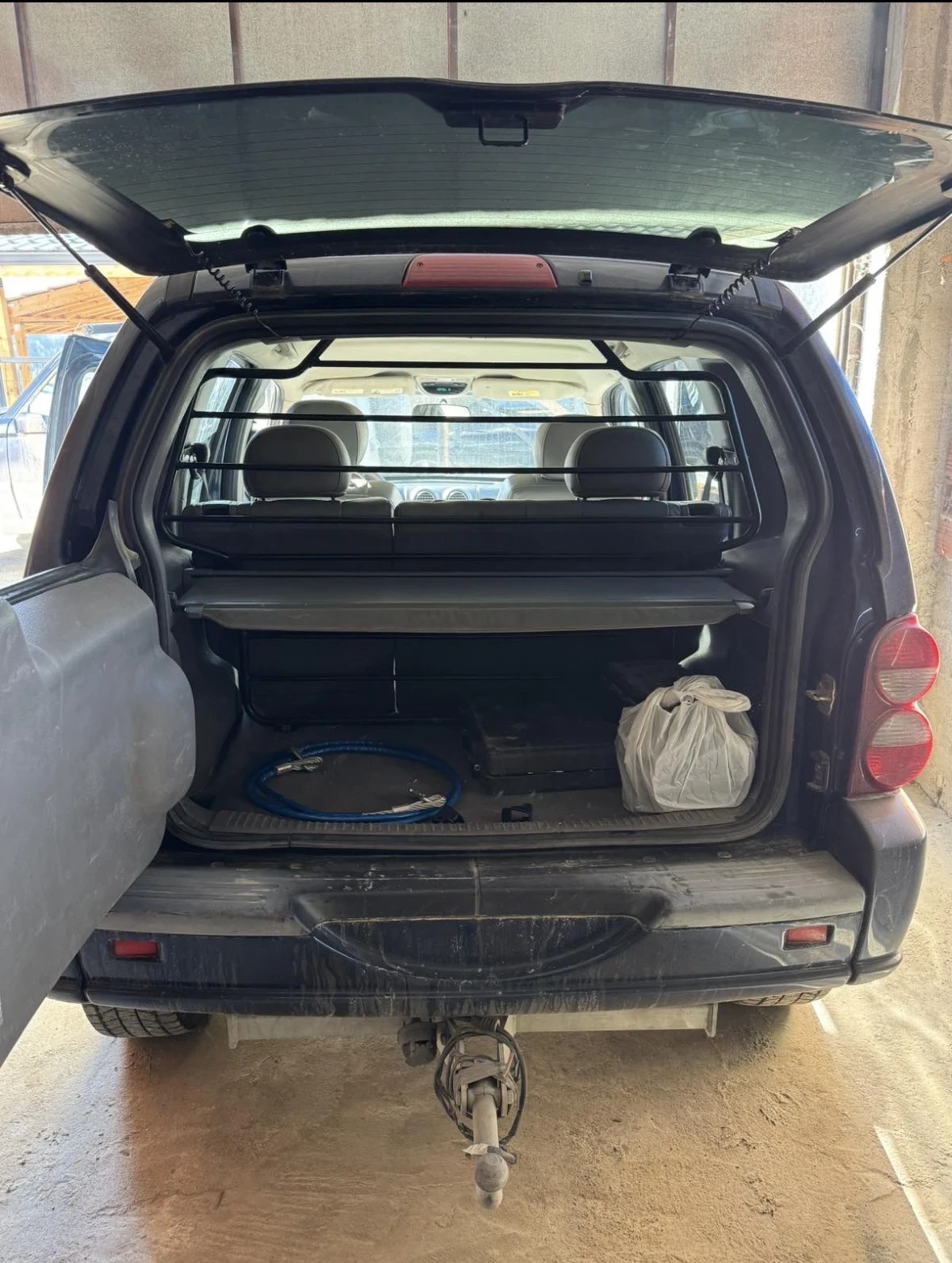 Jeep Cherokee KJ 2.8 CRD, снимка 5 - Автомобили и джипове - 55494213