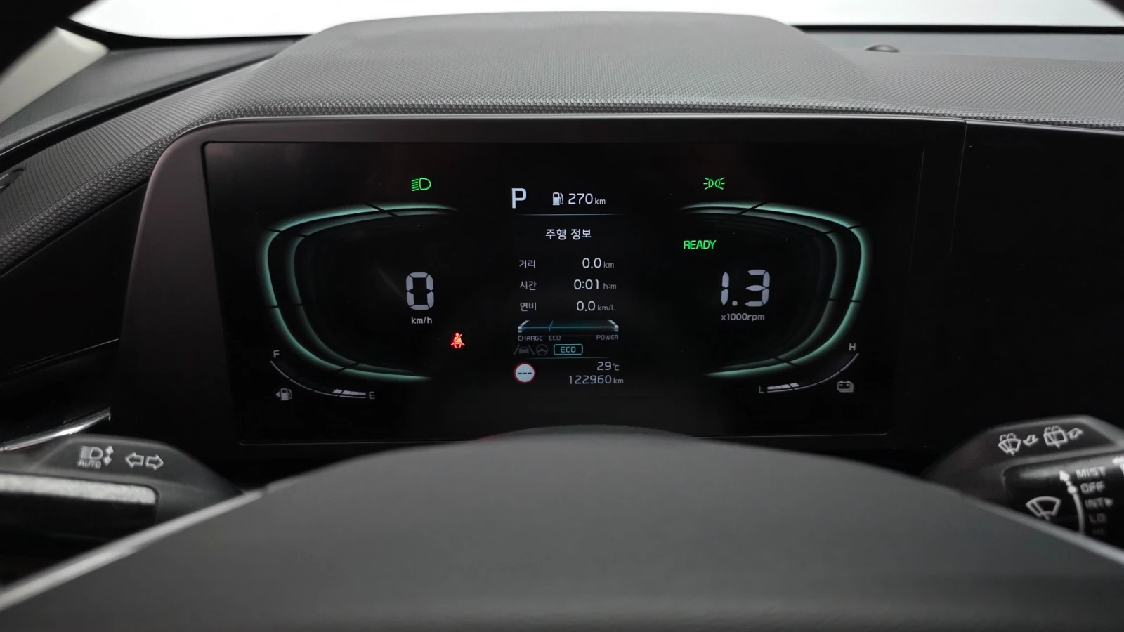Kia Niro 1.6 Hybrid Trendy | LED | Камера | Подгрев, снимка 7 - Автомобили и джипове - 55753670