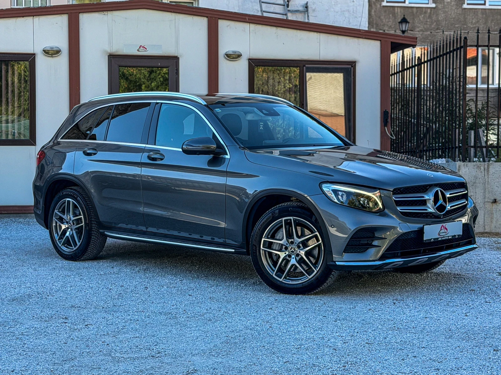 Mercedes-Benz GLC 250 AMG* 4MATIC* 9G TRONIC* PANO* 360 CAMERA* TOP  | Mobile.bg � ����������� 3