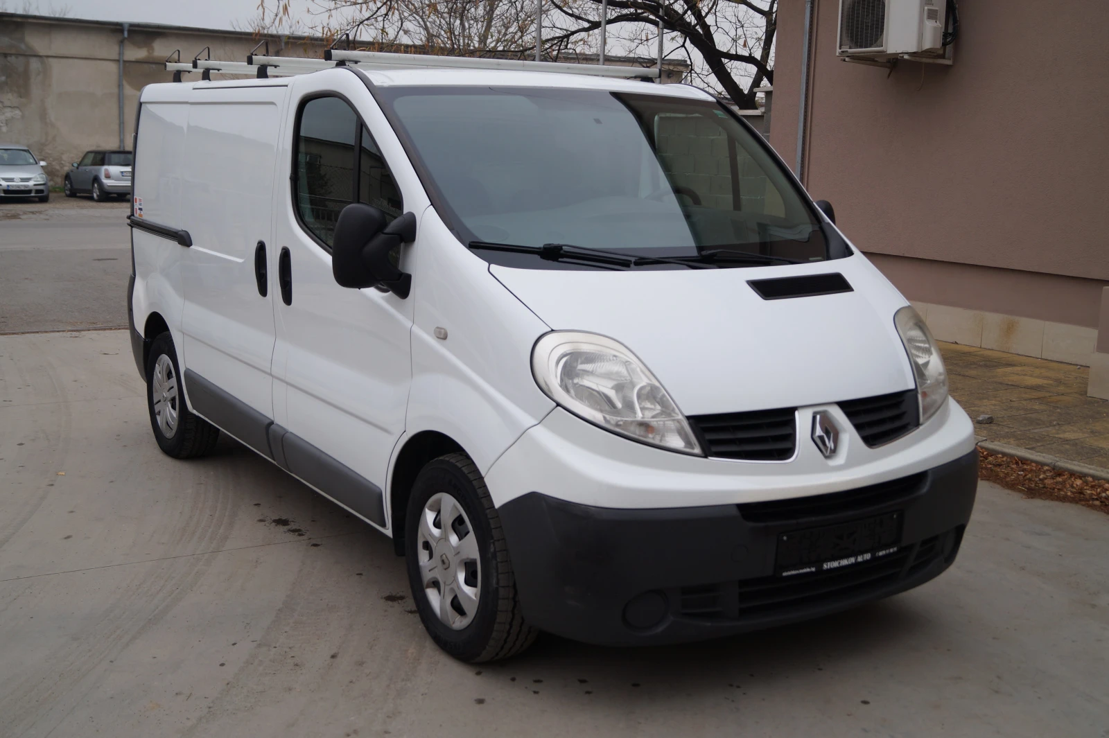 Renault Trafic 2.0dci 116к.с. - изображение 3