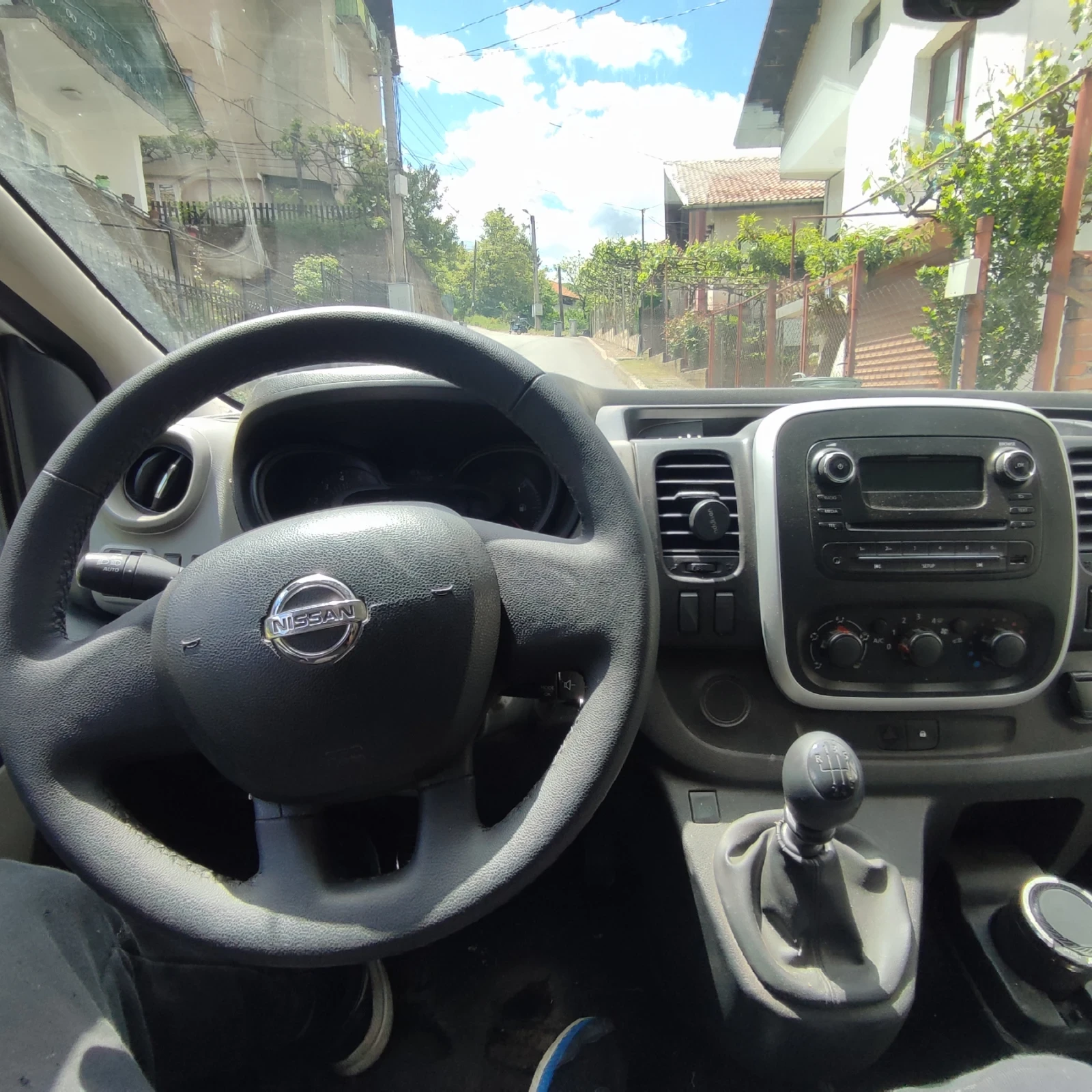 Nissan NV300  - изображение 5