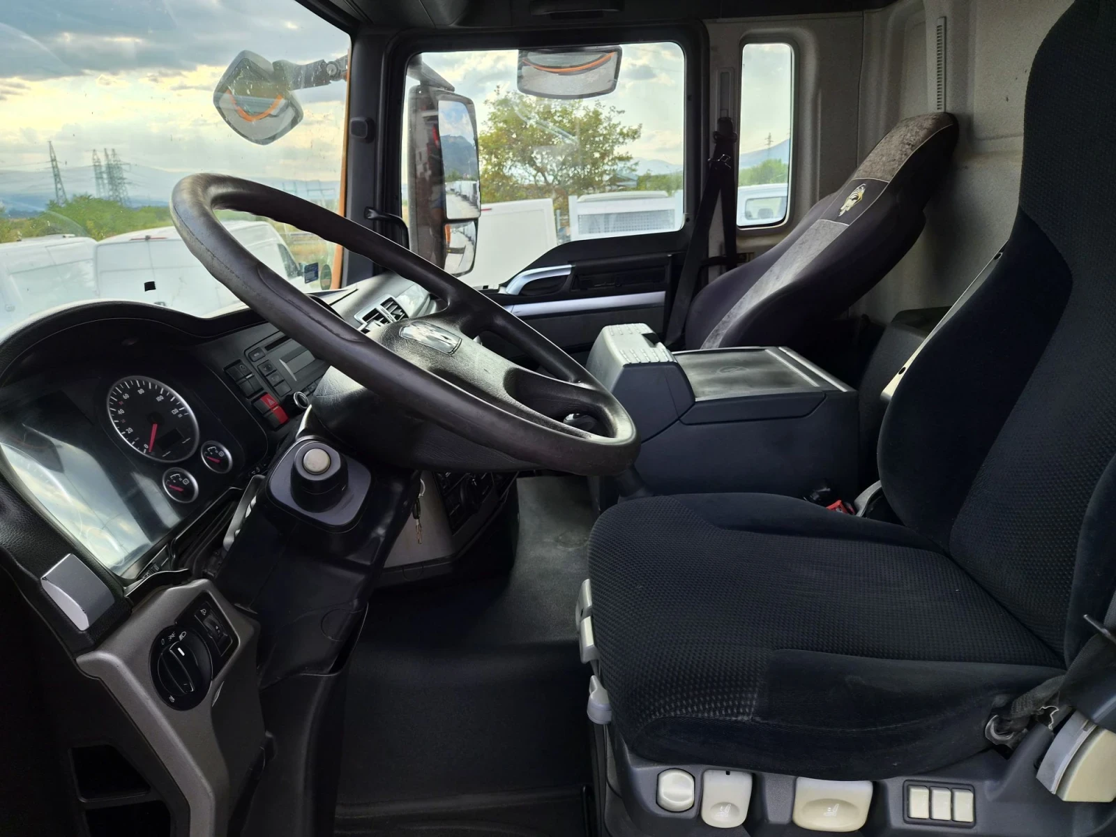 Man Tgs 18.400 * 4 x 4 * Климатик * Palfinger 12000, снимка 8 - Камиони - 55631007