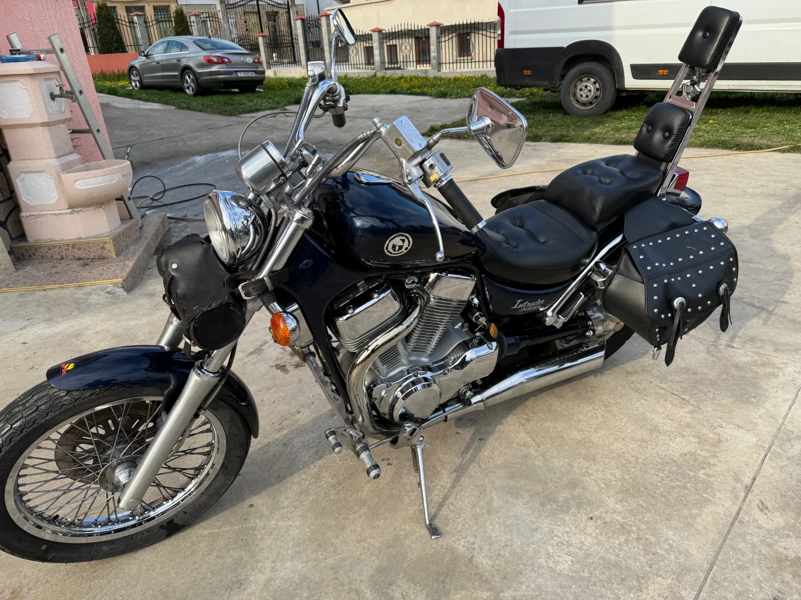 Suzuki Intruder 1400 - изображение 6