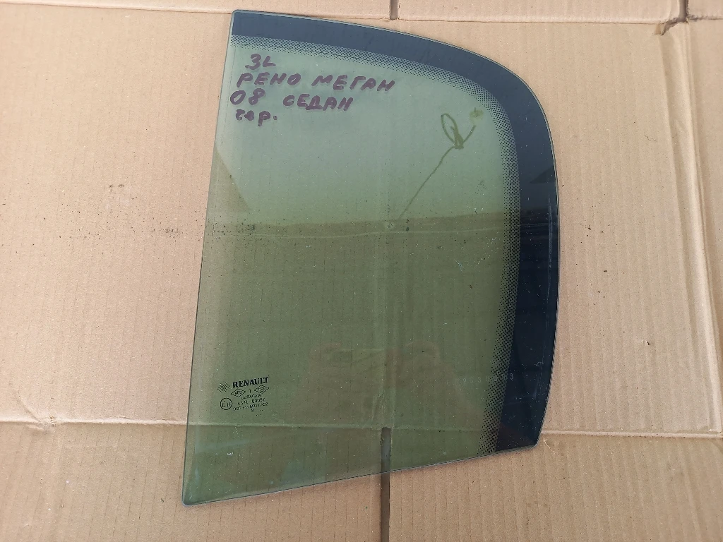 Стъкло задно ляво малко Рено Меган седан (ч)