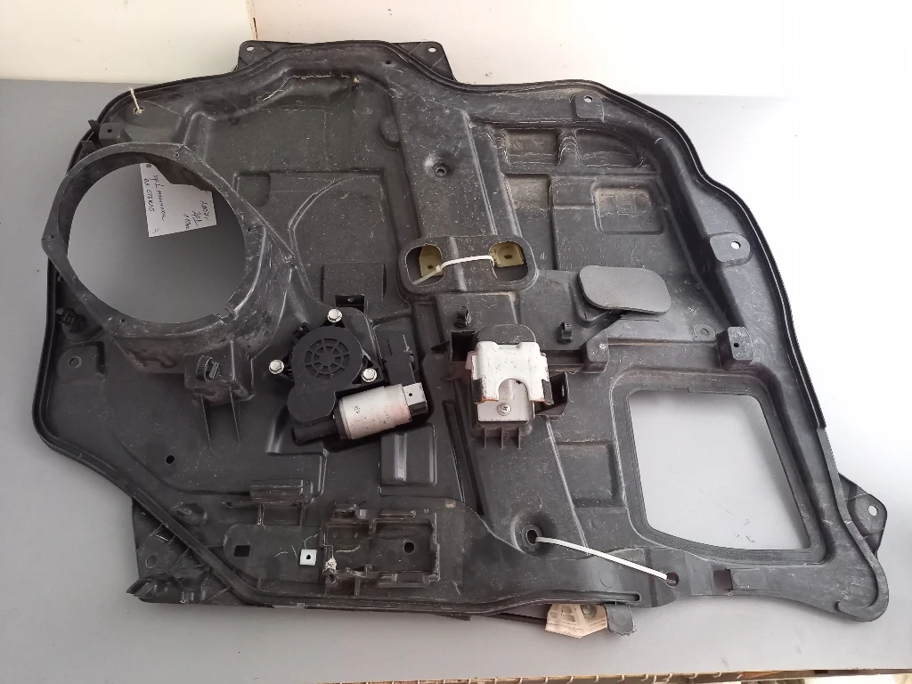 Ел машинка стъкло стъклоповдигач предна лява Мазда 5