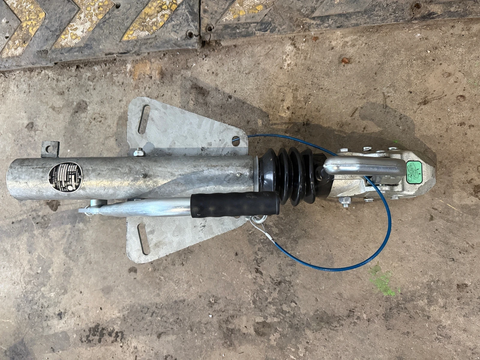 ���� �� ��������� 2500 �� | Mobile.bg � ����������� 2