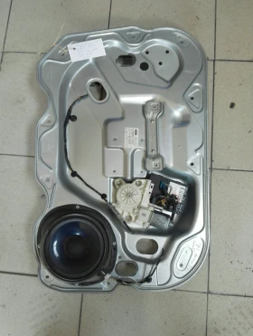 Ел машинка стъкло (стъклоповдигач) предна лява Форд Фокус комби 07г.