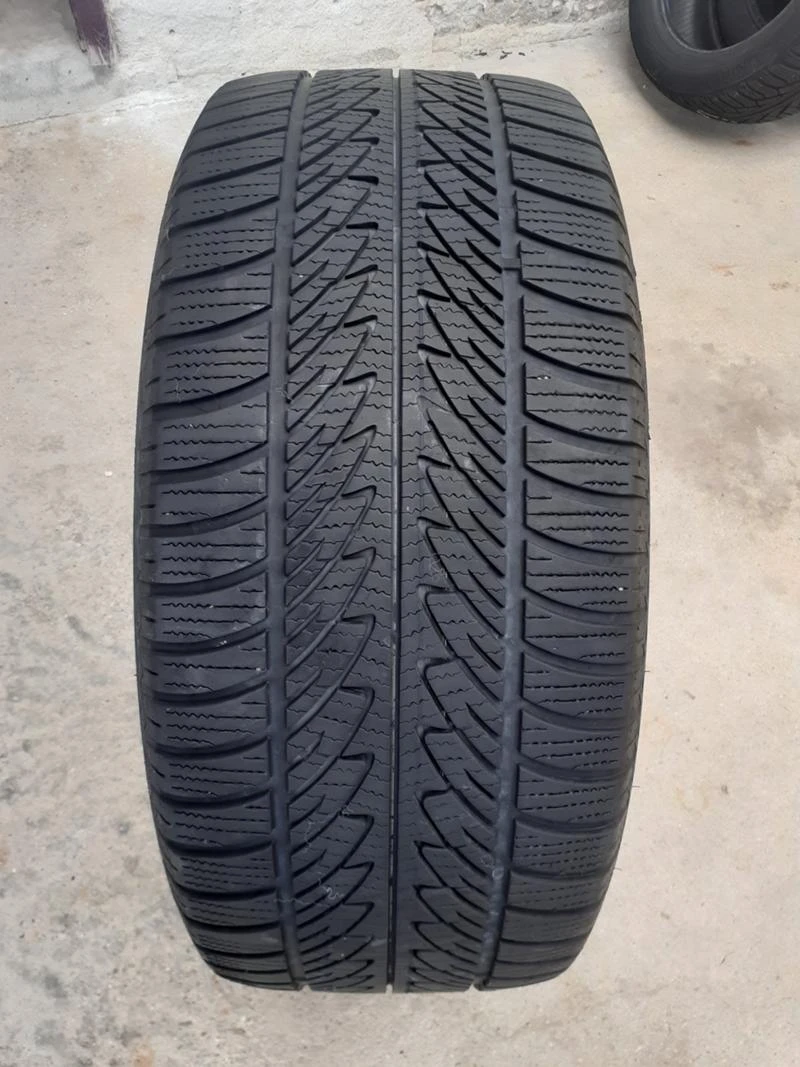 Гуми Зимни 285/45R20, снимка 1 - Гуми и джанти - 45863698