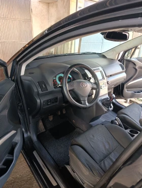 Toyota Corolla verso, снимка 8