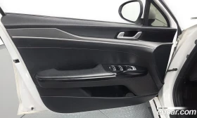 Kia K5 2.0 Trendy, снимка 14