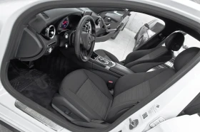 Mercedes-Benz C 180 AMG Line, снимка 11
