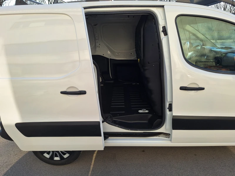 Citroen Berlingo HDI Euro5, снимка 11 - Автомобили и джипове - 48920601