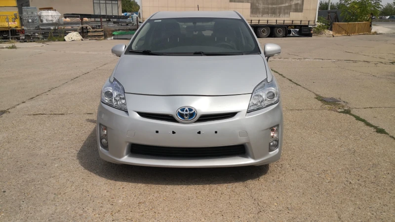 Toyota Prius 1.8, снимка 2 - Автомобили и джипове - 49455666