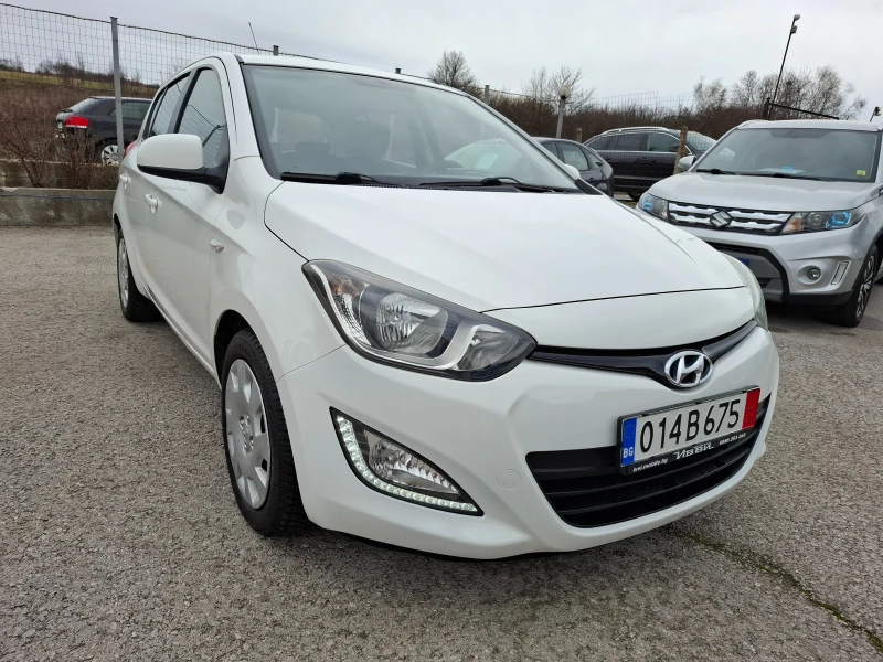 Hyundai I20 1.2 FACE LIFT NAVI, снимка 2 - Автомобили и джипове - 49658129