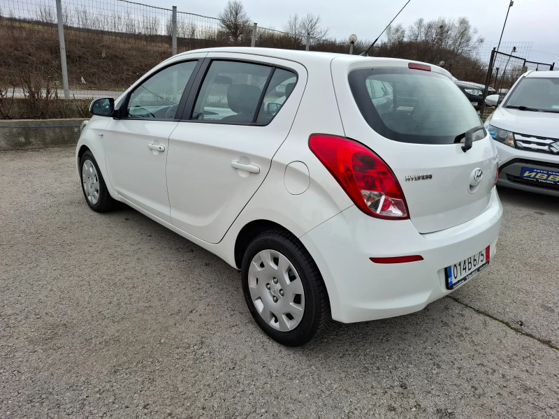 Hyundai I20 1.2 FACE LIFT NAVI, снимка 16 - Автомобили и джипове - 49658129