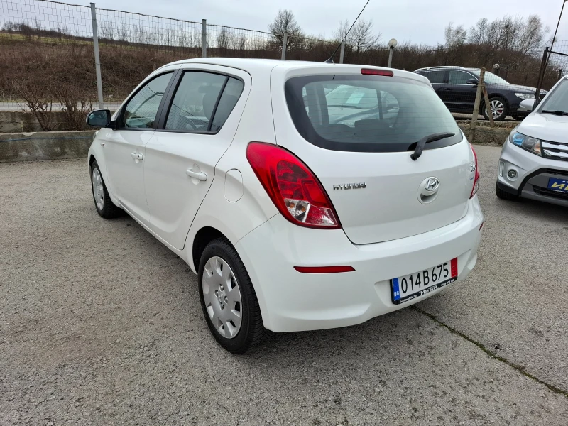 Hyundai I20 1.2 FACE LIFT NAVI, снимка 3 - Автомобили и джипове - 49658129