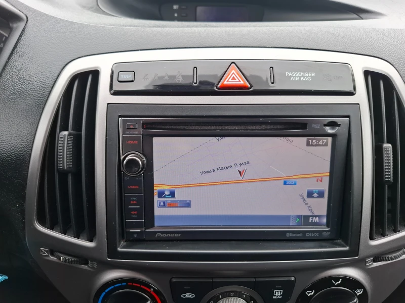 Hyundai I20 1.2 FACE LIFT NAVI, снимка 11 - Автомобили и джипове - 49658129