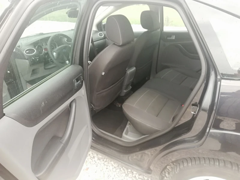 Ford Focus 1.6tdci klima 90, снимка 10 - Автомобили и джипове - 50467886