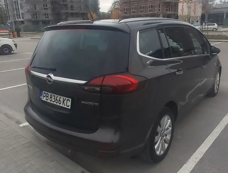 Opel Zafira C Tourer 1.6 EKO M Turbo - Cosmo Бензин/Метан, снимка 9 - Автомобили и джипове - 52106131