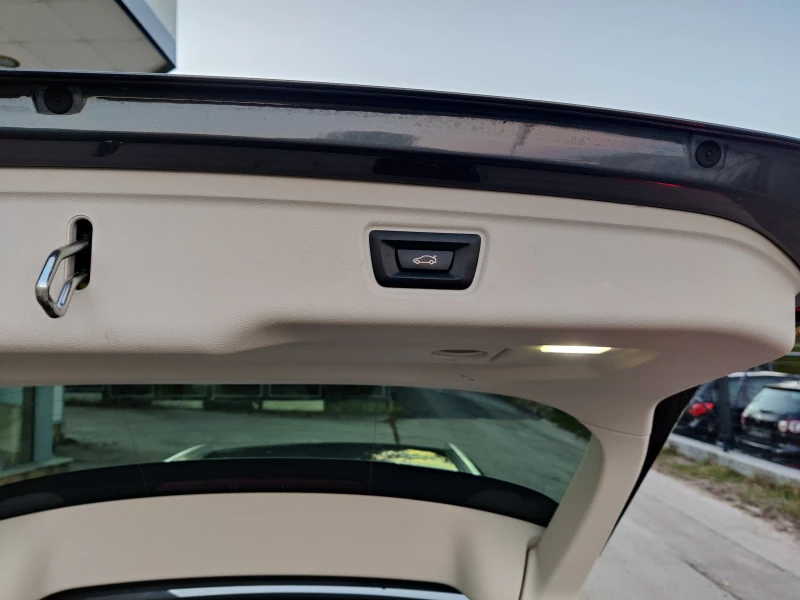 BMW 320 x-Drive, снимка 8 - Автомобили и джипове - 52373609