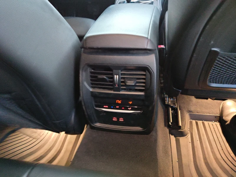 BMW 320 x-Drive, снимка 16 - Автомобили и джипове - 52373609