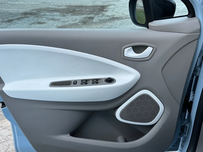 Renault Zoe Z.E* * * TOP, снимка 10 - Автомобили и джипове - 53180846