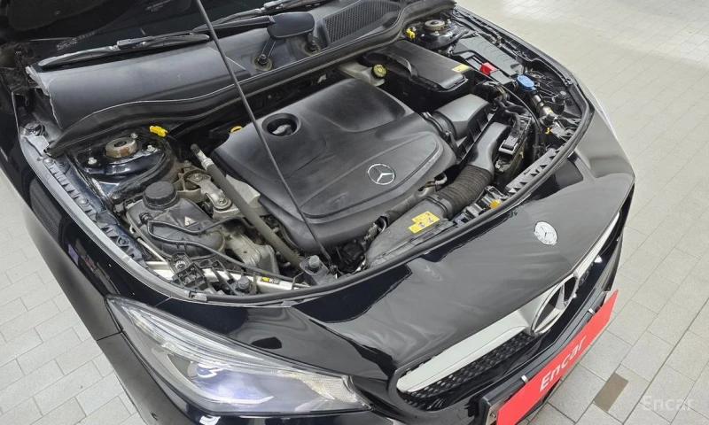 Mercedes-Benz CLA 250, снимка 6 - Автомобили и джипове - 53187989