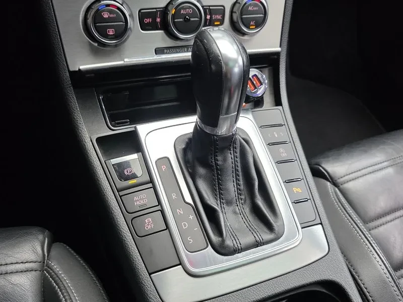 VW CC 2.0 Tdi Bluemotion | Mobile.bg � ����������� 9