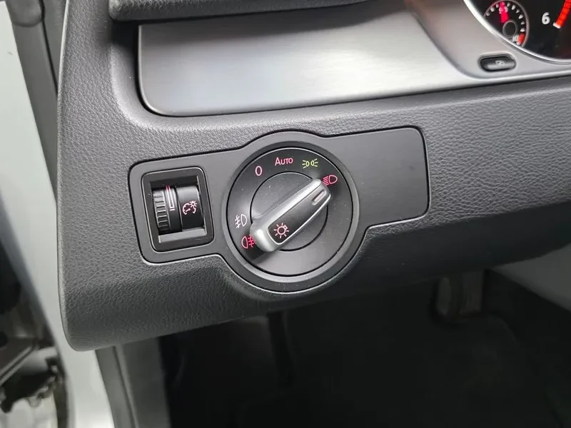 VW CC 2.0 Tdi Bluemotion | Mobile.bg � ����������� 16