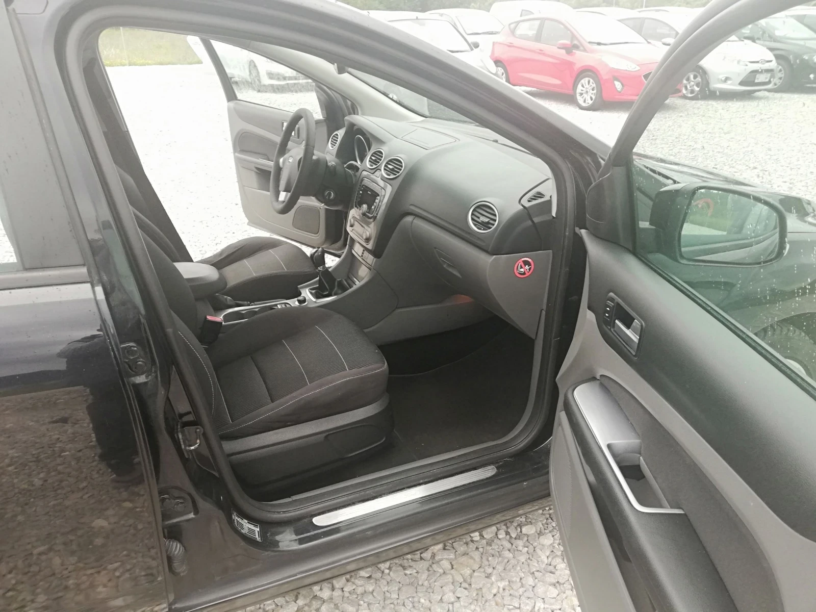 Ford Focus 1.6tdci klima 90 | Mobile.bg — изображение 13