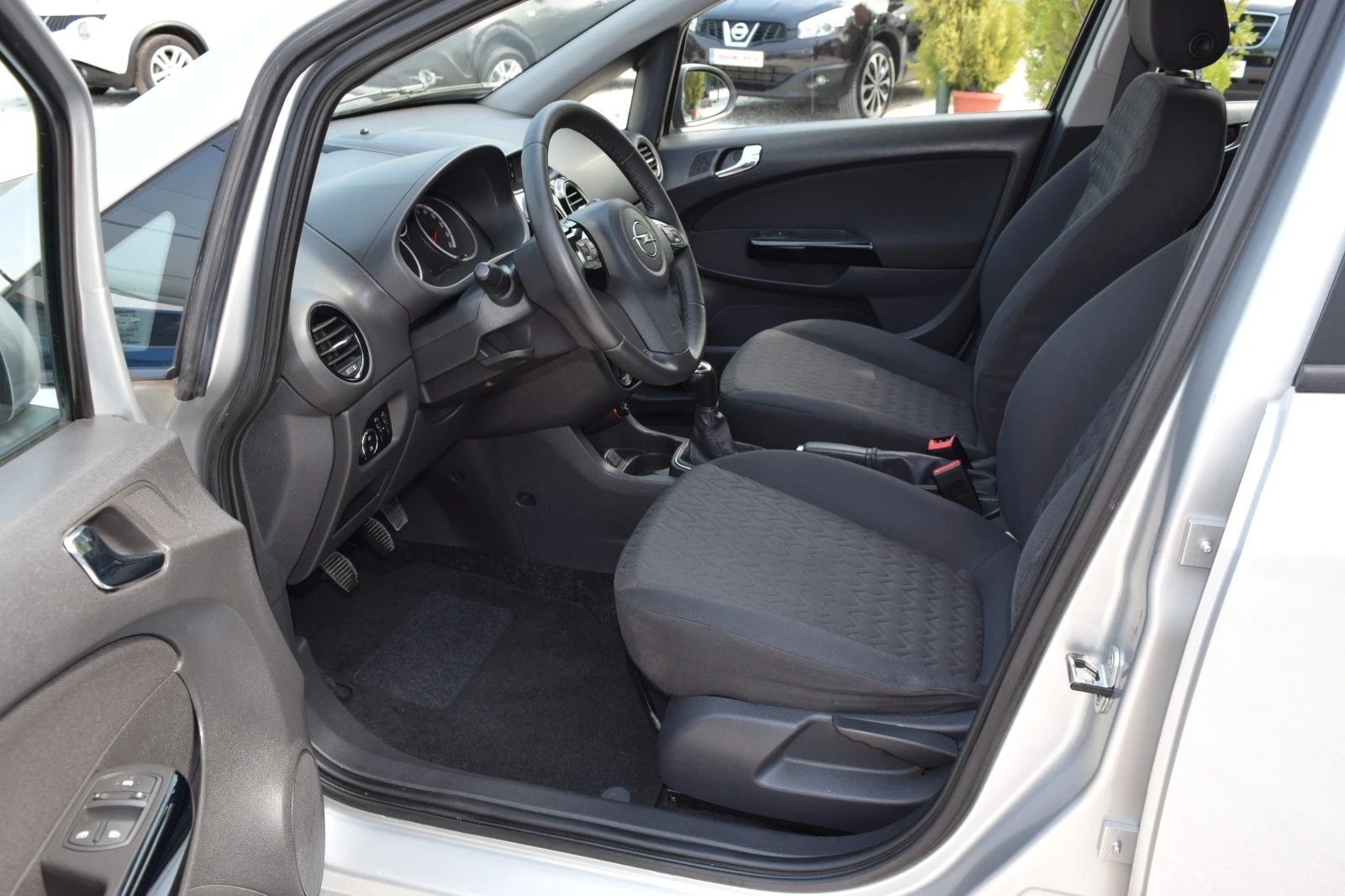 Opel Corsa 1, 2i+ Газ* 86 кс* Euro5B - изображение 9