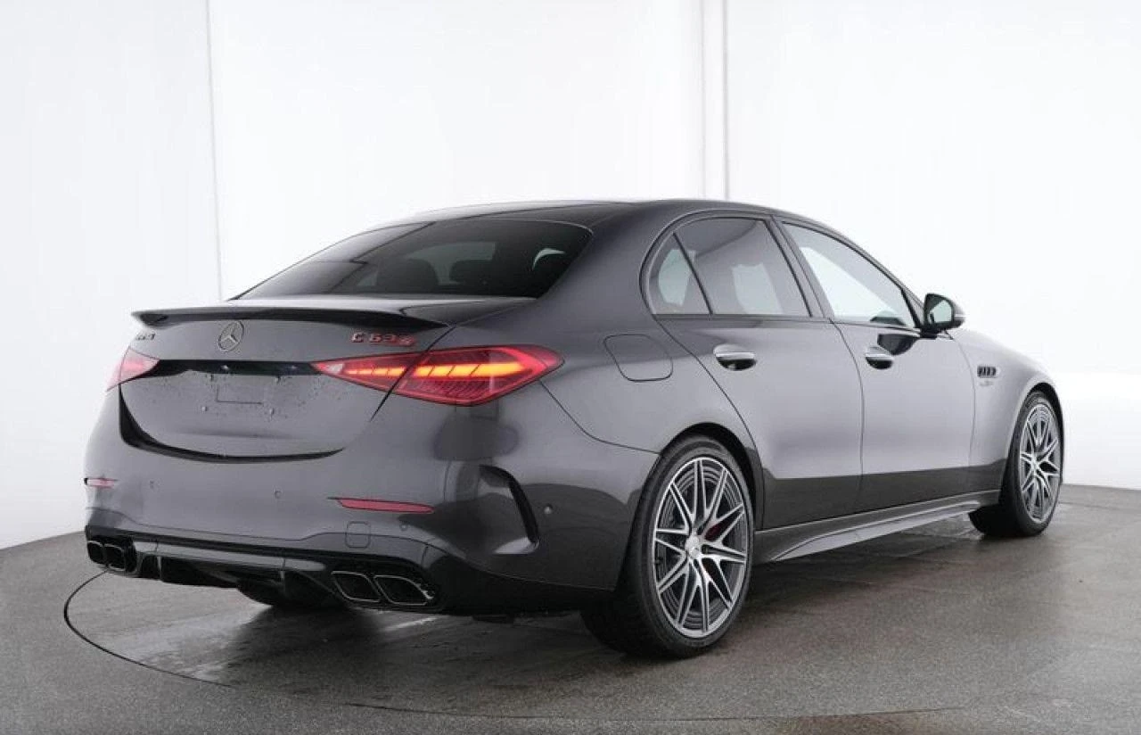 Mercedes-Benz C 63 AMG 4-MATIC E-PERFORMANCE BURMESTER 360 NIGHT-PAKET - изображение 2
