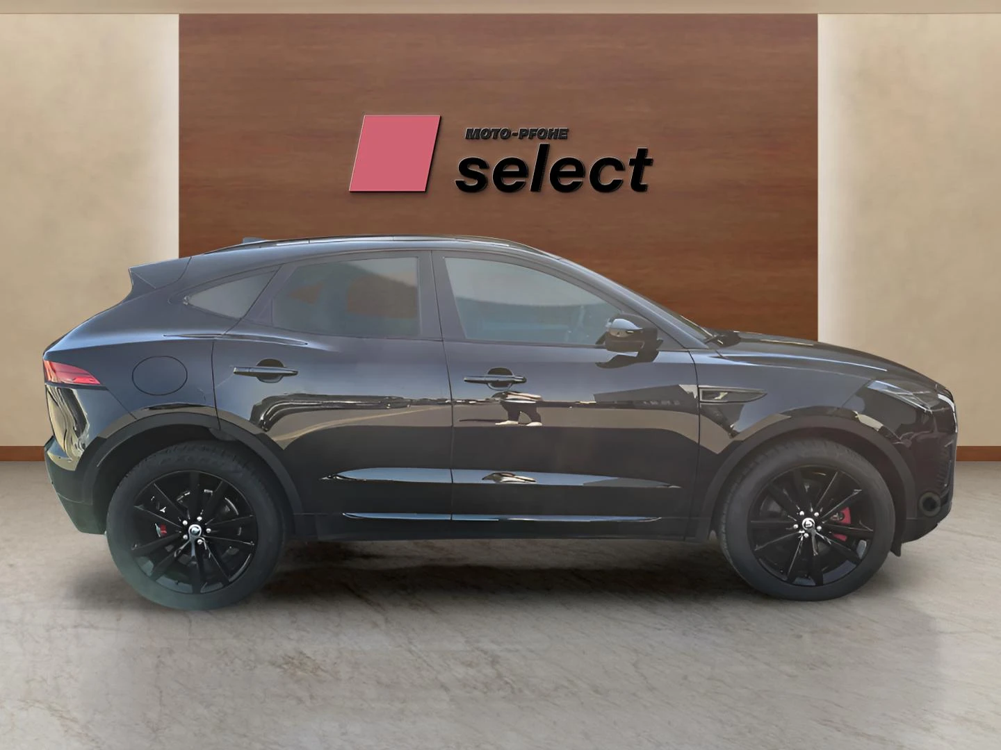 Jaguar E-pace 2.0 - изображение 4