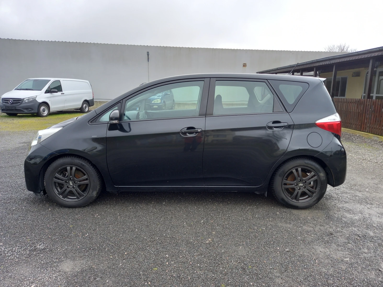 Toyota Verso S 1.33 vvti - изображение 7