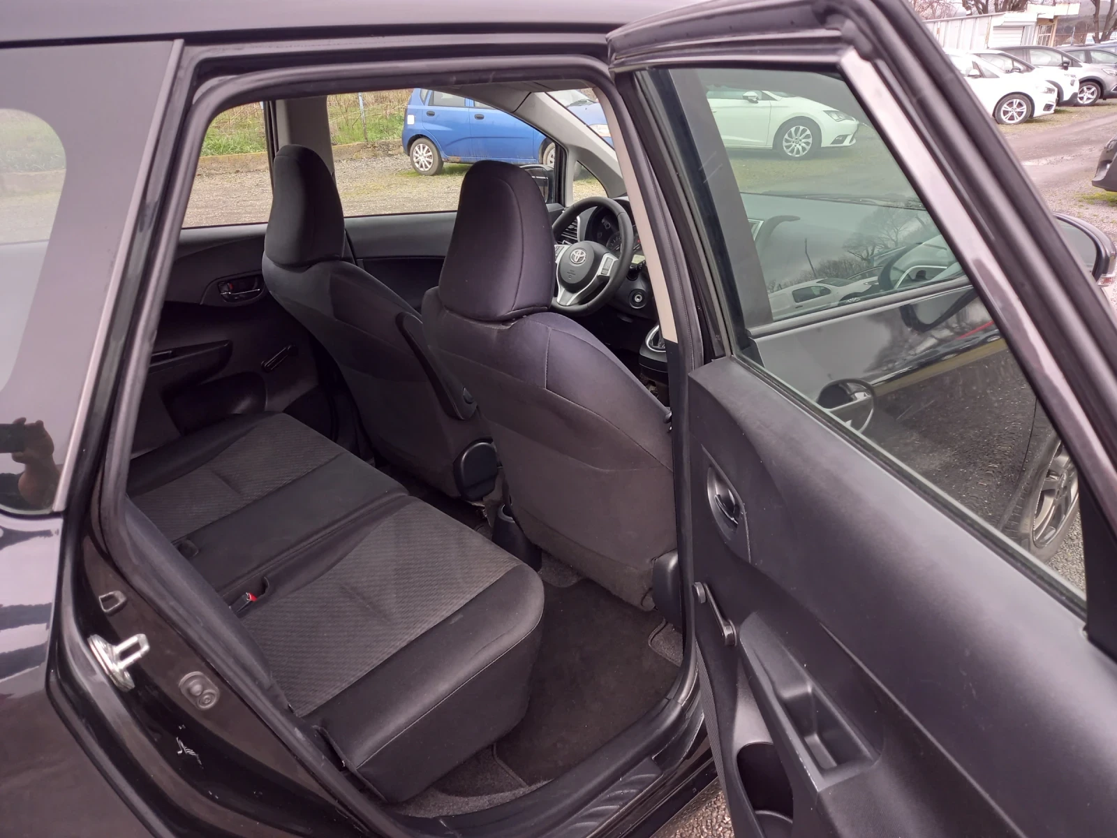 Toyota Verso S 1.33 vvti - изображение 10