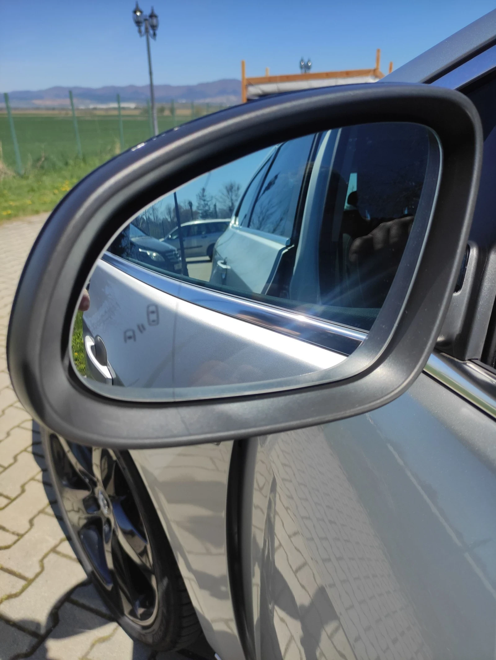 Opel Astra Sport Tourer , снимка 12 - Автомобили и джипове - 53953233