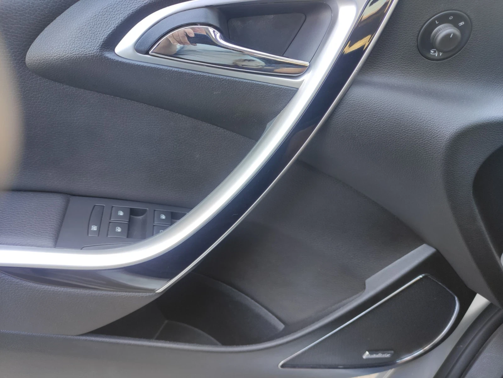 Opel Astra Sport Tourer , снимка 7 - Автомобили и джипове - 53953233