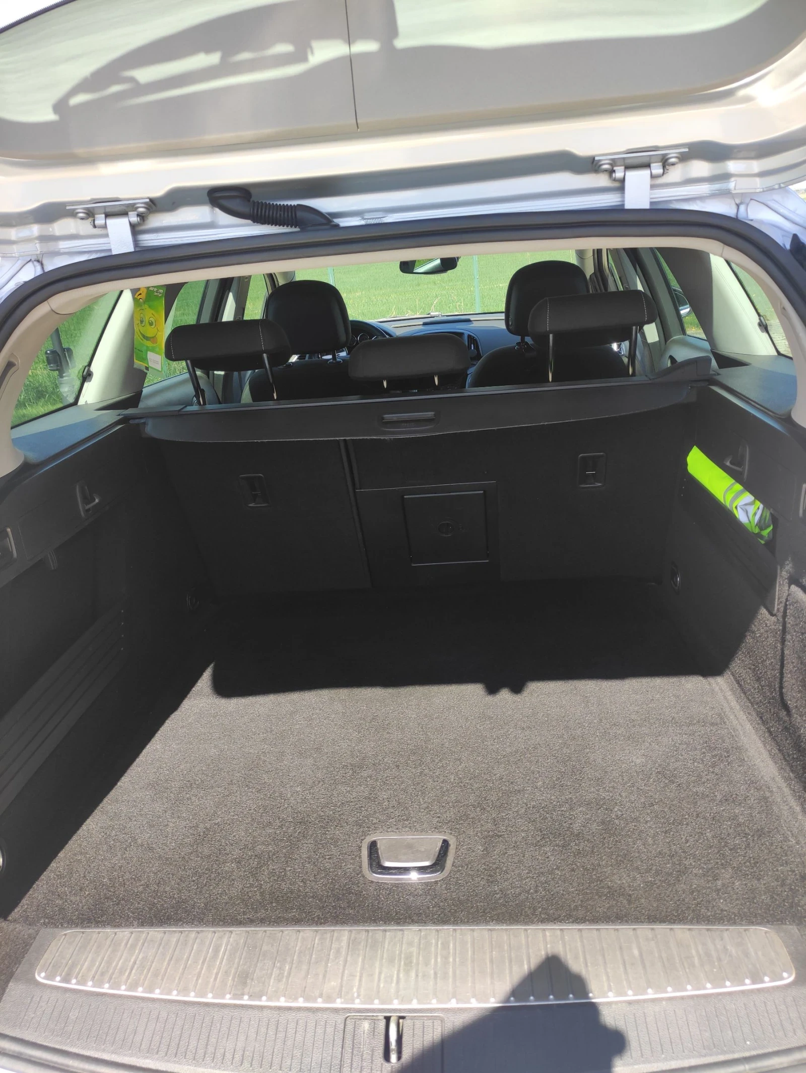 Opel Astra Sport Tourer , снимка 16 - Автомобили и джипове - 53953233