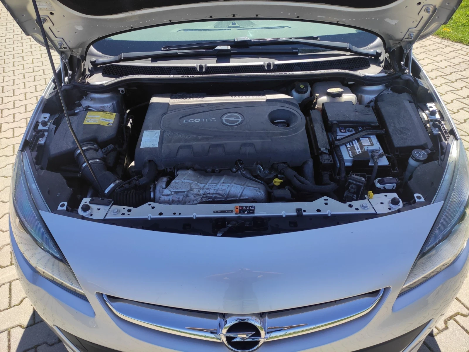 Opel Astra Sport Tourer , снимка 13 - Автомобили и джипове - 53953233