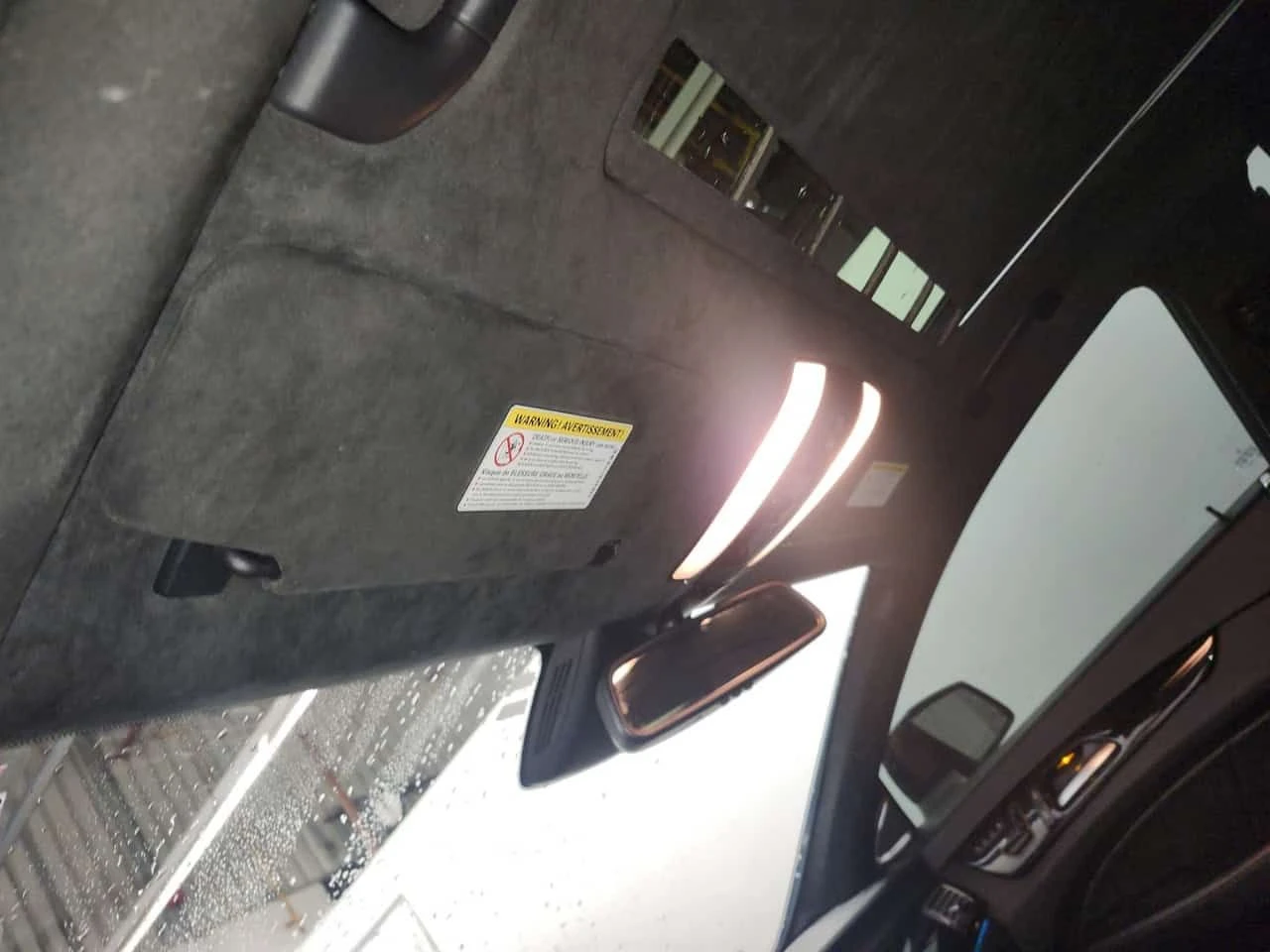 Mercedes-Benz CLS 63 AMG * CARFAX * ОБДУХВАНЕ * HARMAN * PANO, снимка 13 - Автомобили и джипове - 54077143