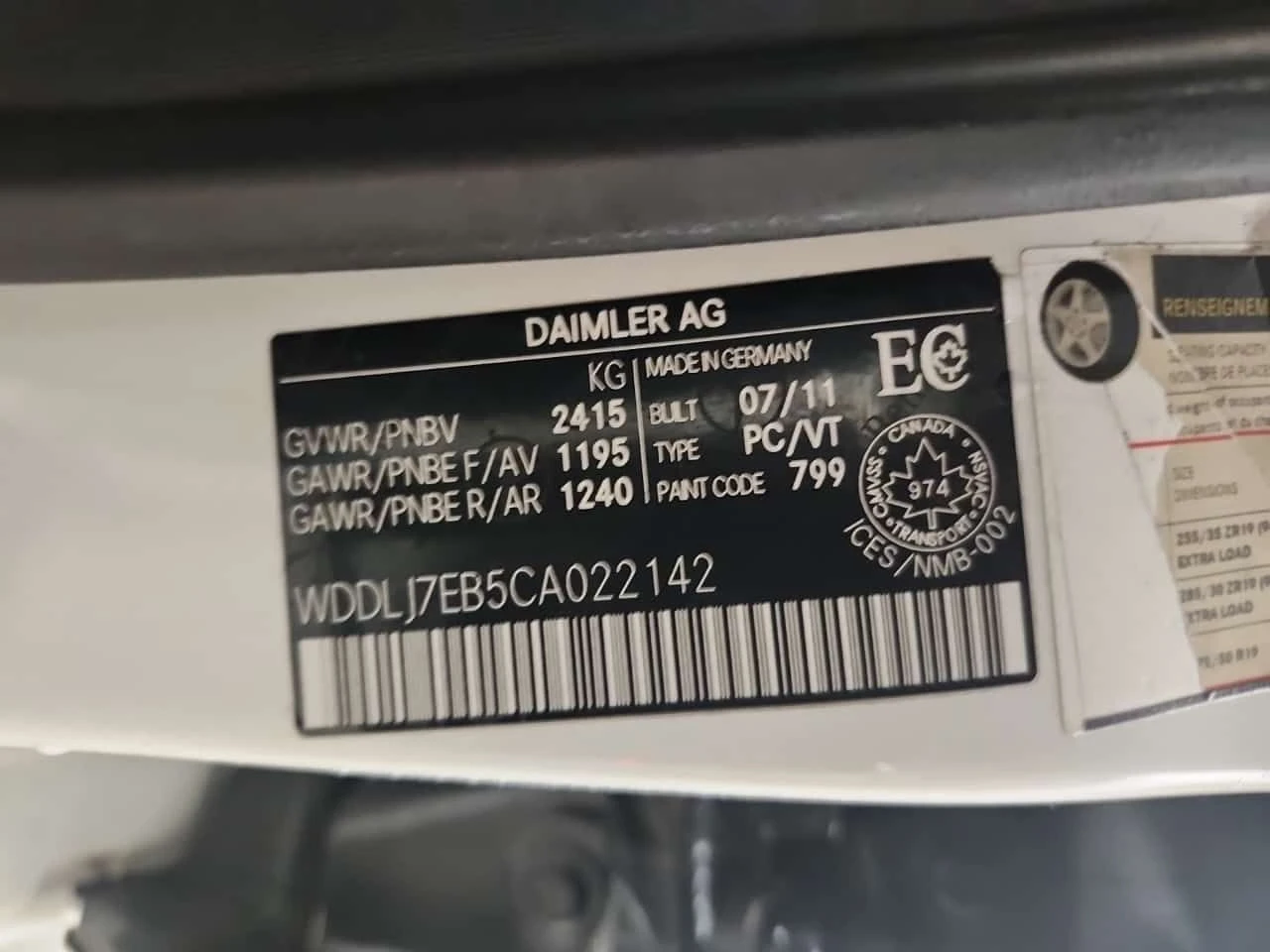 Mercedes-Benz CLS 63 AMG * CARFAX * ОБДУХВАНЕ * HARMAN * PANO, снимка 15 - Автомобили и джипове - 54077143