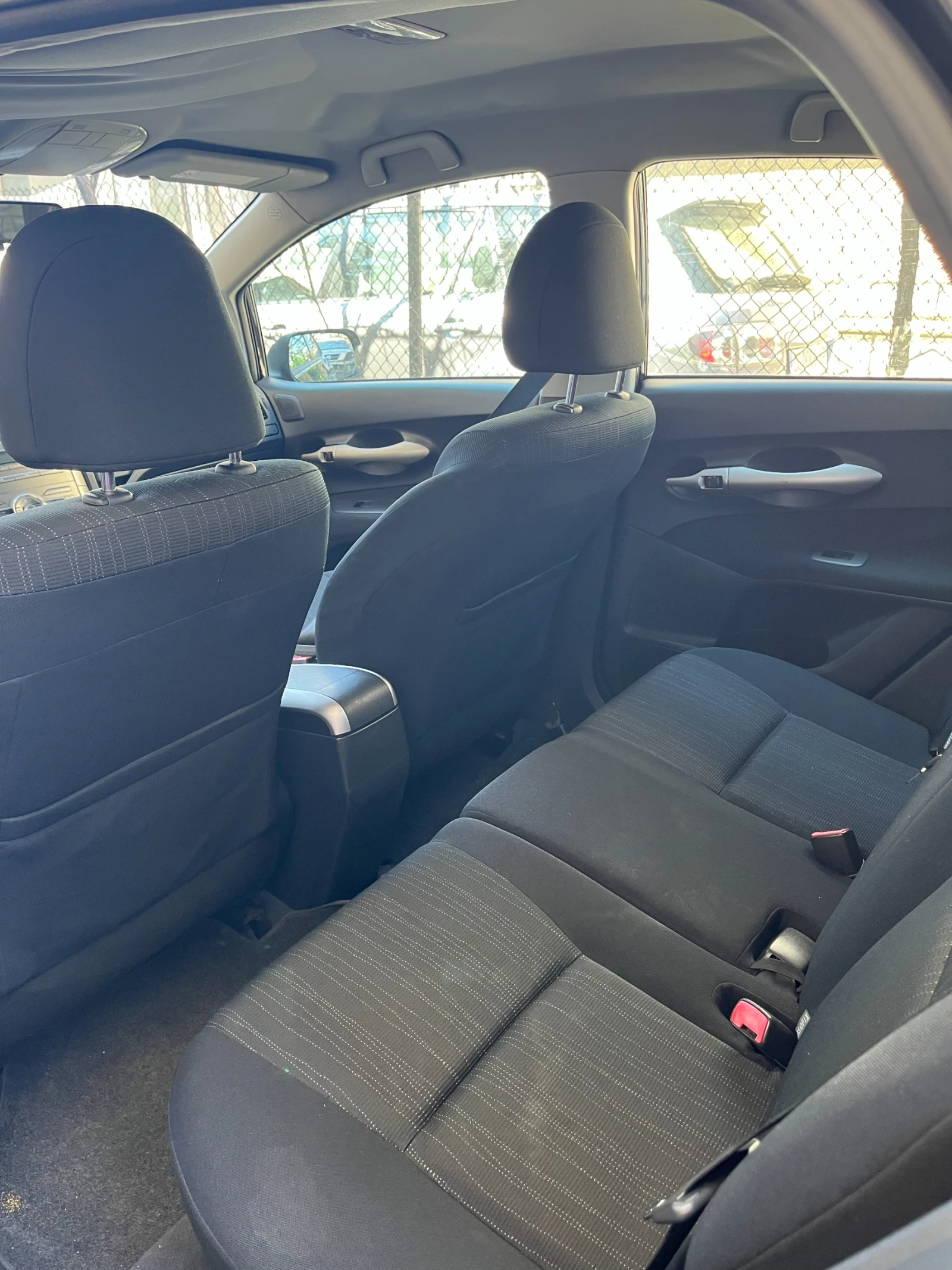 Toyota Auris 2.0 D4D 126к.с, снимка 10 - Автомобили и джипове - 54245994