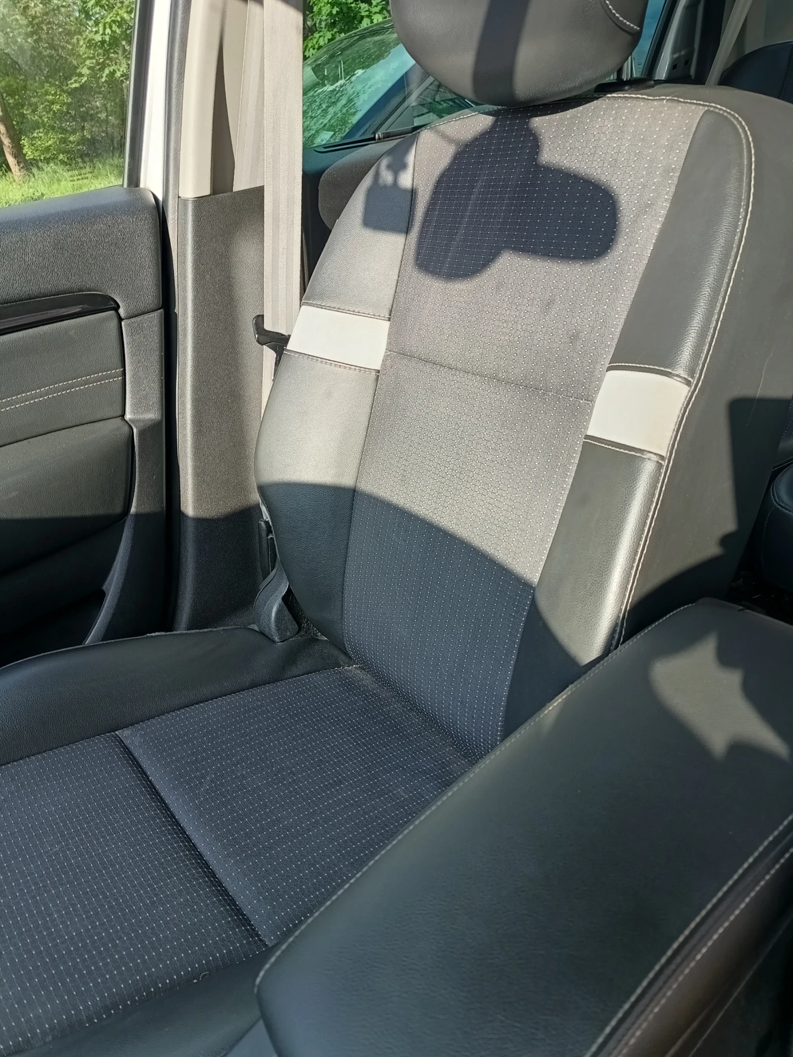 Renault Scenic 1.2 Tce, снимка 11 - Автомобили и джипове - 54584347
