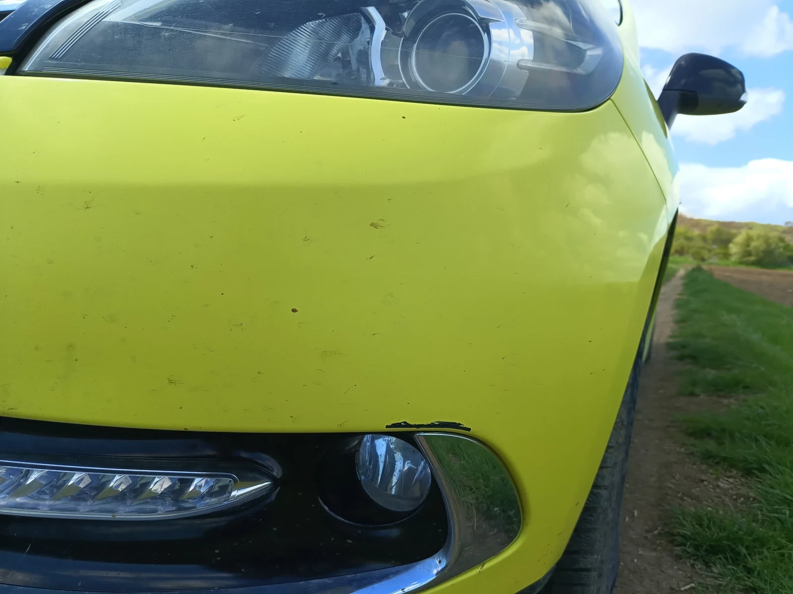 Renault Scenic 1.2 Tce, снимка 8 - Автомобили и джипове - 54584347