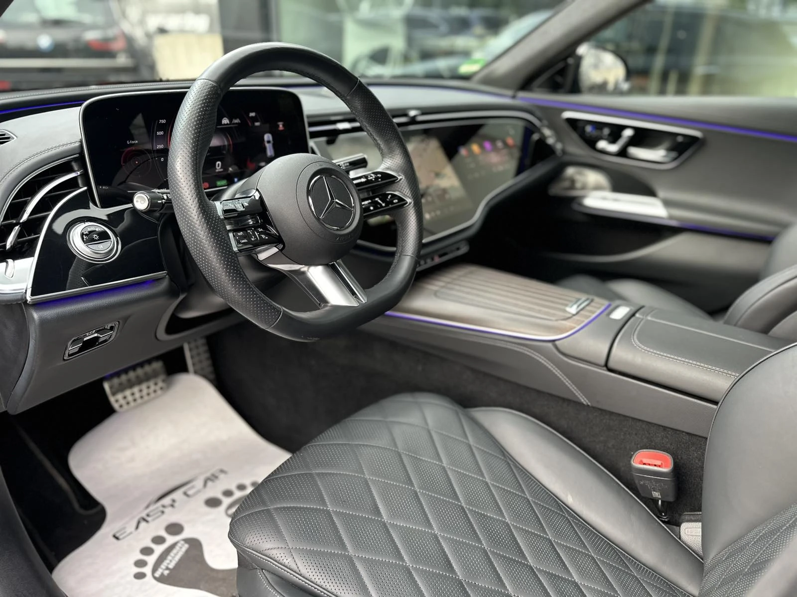 Mercedes-Benz E 300 DE / CAMERA / PANO / Burmester, снимка 5 - Автомобили и джипове - 55101849
