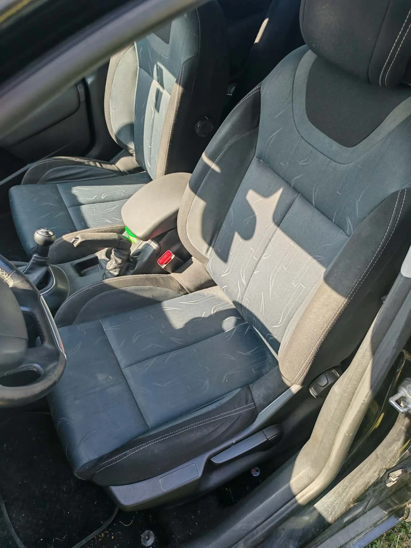 Citroen C4 1.4Vti 70kw, снимка 9 - Автомобили и джипове - 55476277