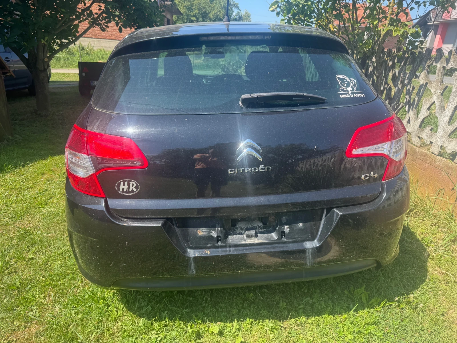 Citroen C4 1.4Vti 70kw, снимка 4 - Автомобили и джипове - 55476277