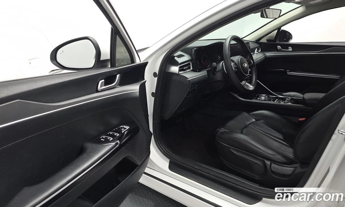 Kia K5 2.0 Trendy, снимка 13 - Автомобили и джипове - 55941538