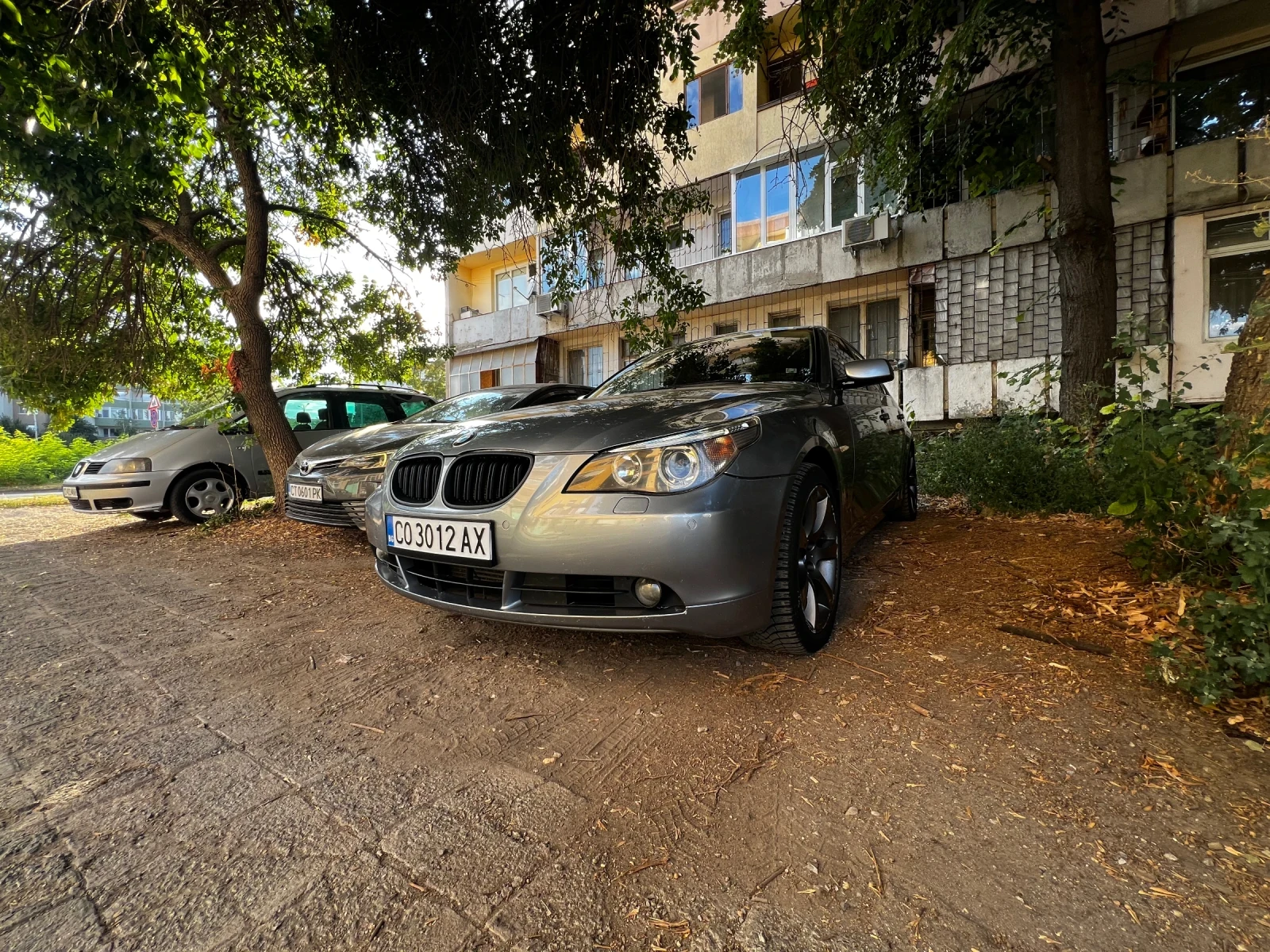 BMW 520, снимка 2 - Автомобили и джипове - 55960598